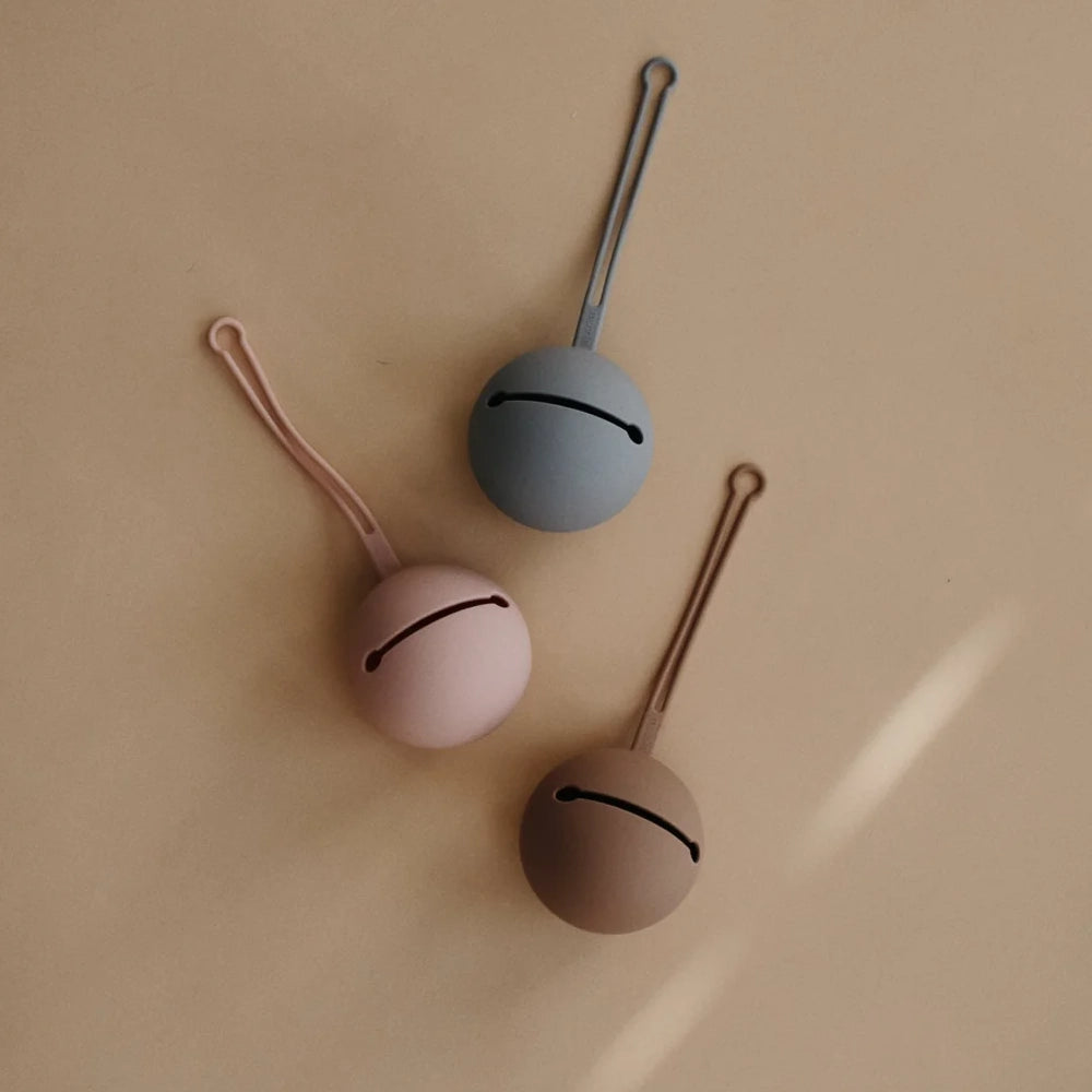 Mushie Étui à Sucette en Silicone - Blush