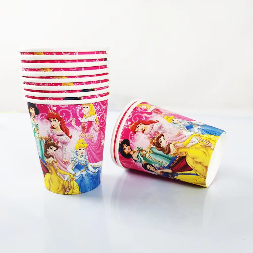 مجموعة مكونة من 10 أكواب ورقية - الأميرات