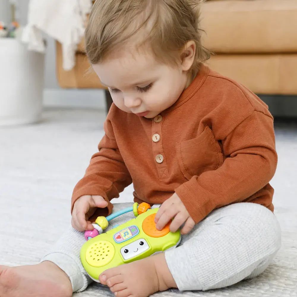 Infantino Mini Boombox Musique & Lumière 6M+