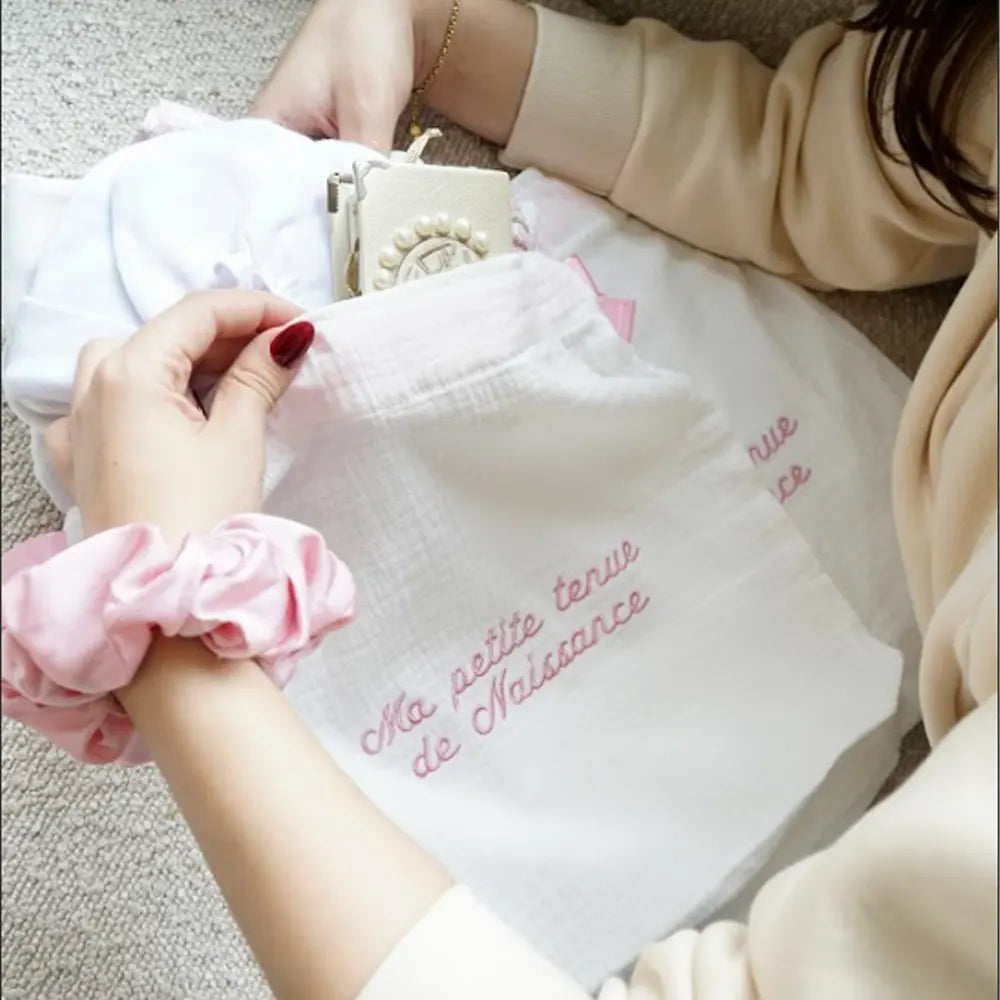 Bambidou Pochon / Tkimcha Ma Petite Tenue de Naissance - Rose