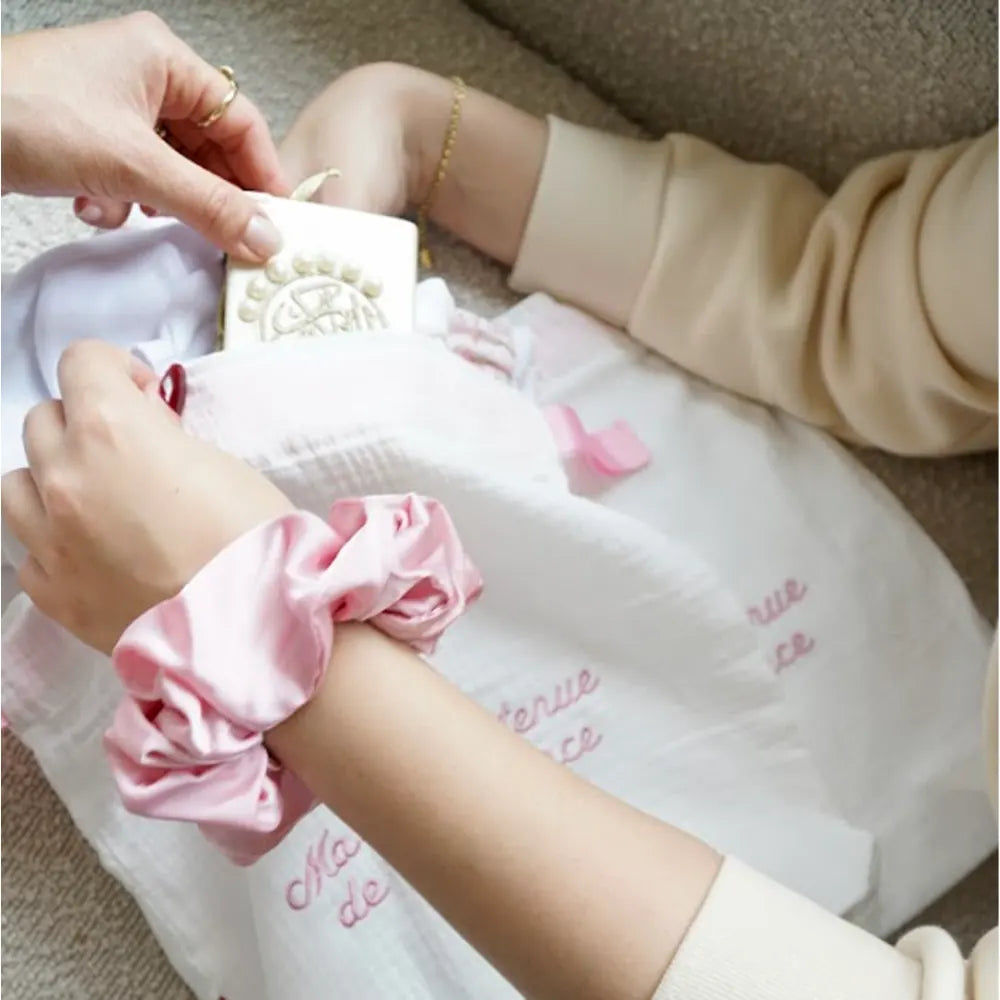 Bambidou Pochon / Tkimcha Ma Petite Tenue de Naissance - Rose