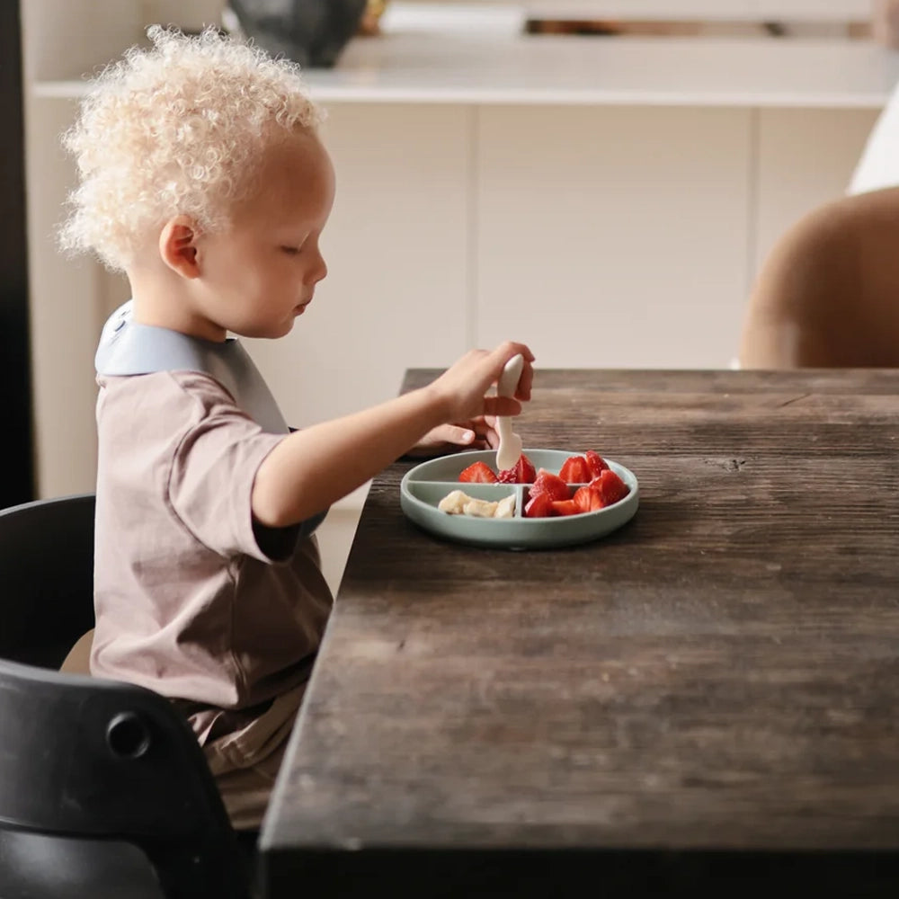 Mushie Bavoir Bébé en Silicone - Voitures Rétro