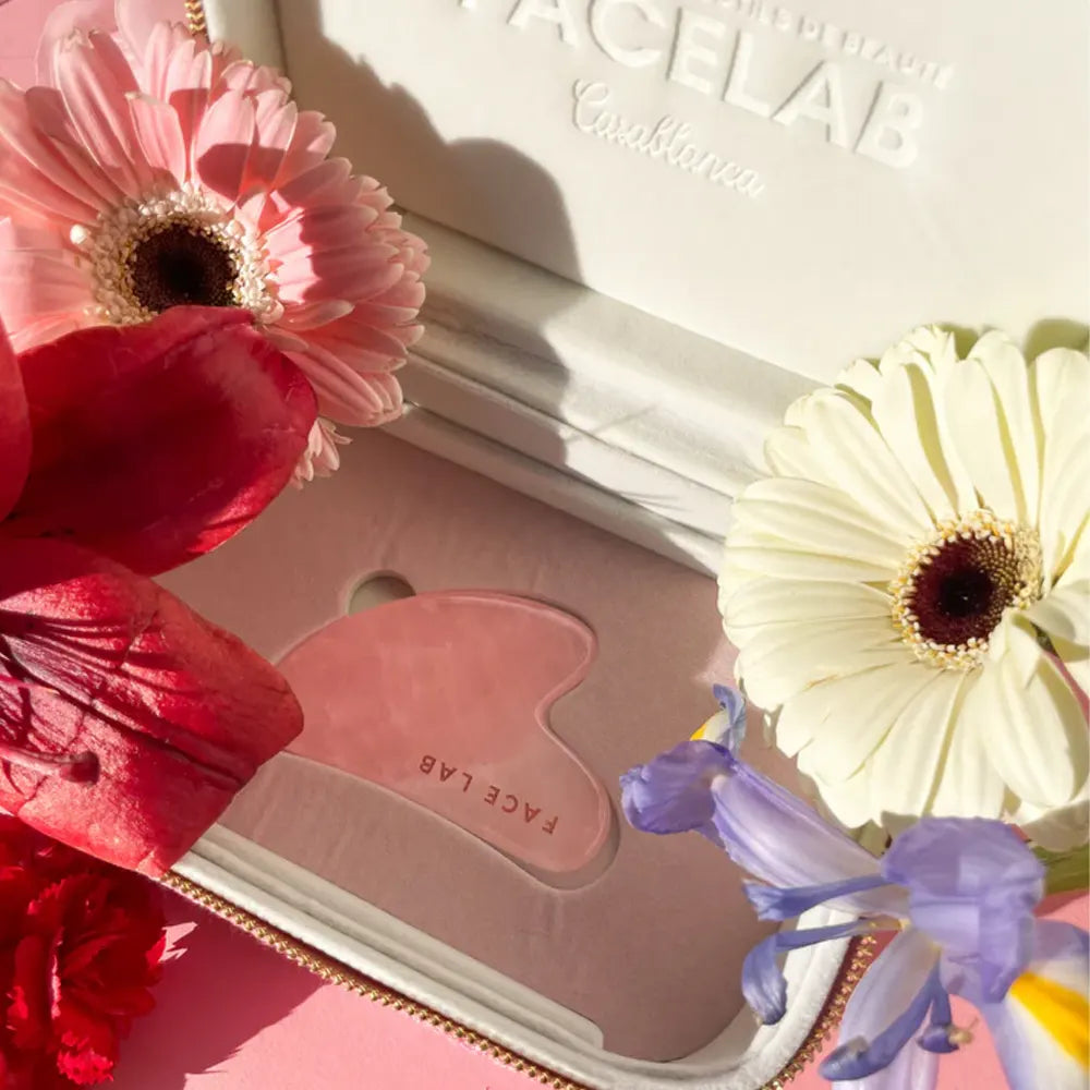 Facelab Estuche Gua Sha de corazón - Cuarzo rosa