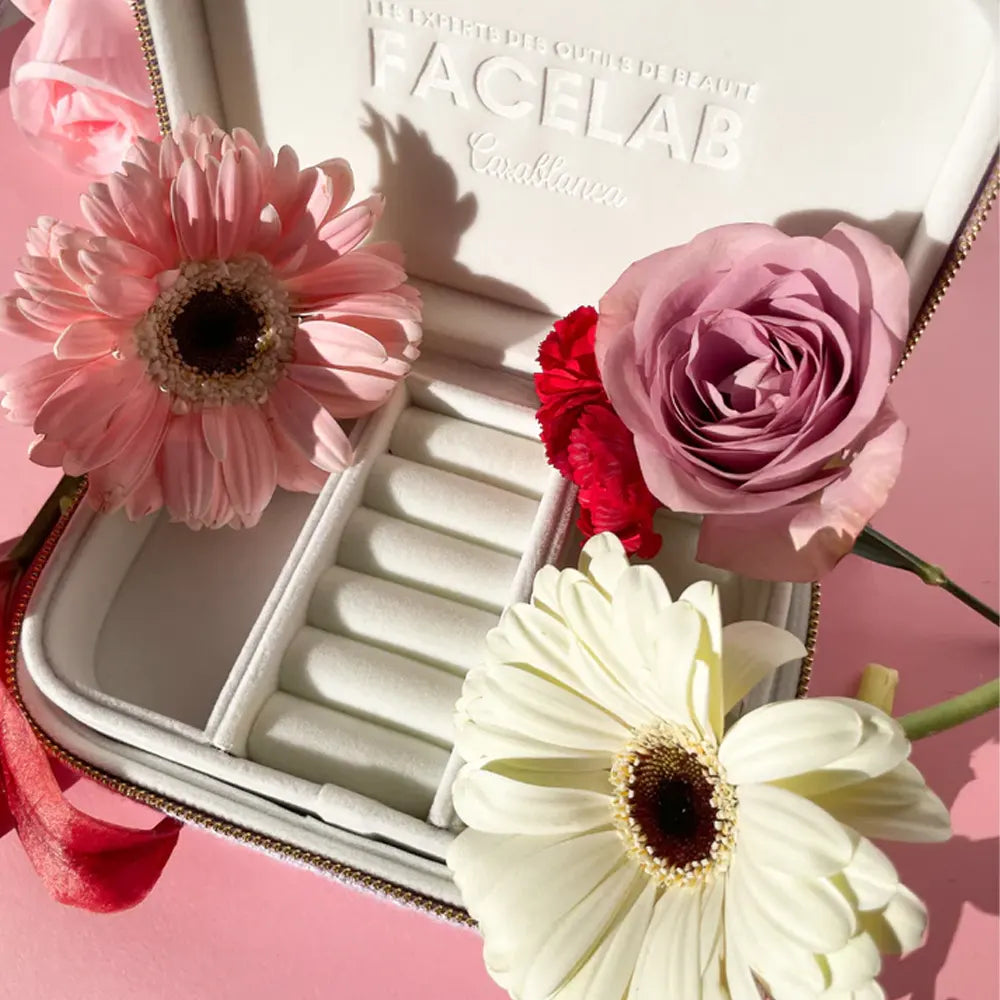 Facelab Estuche Gua Sha de corazón - Cuarzo rosa