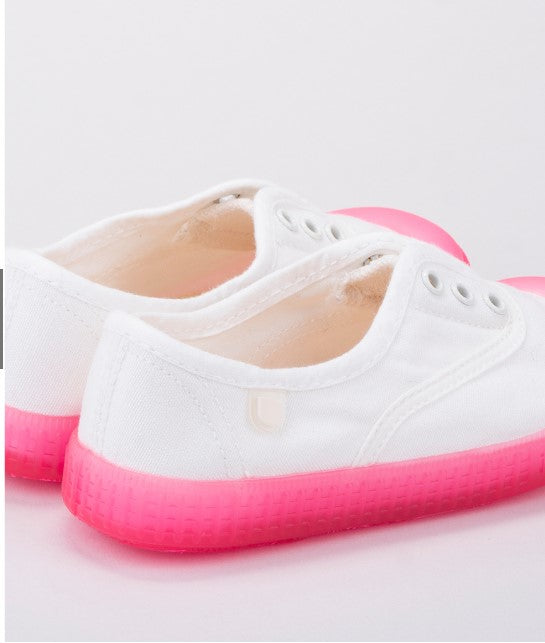 أحذية رياضية بيري من إيغور - أبيض و وردي فوشيا