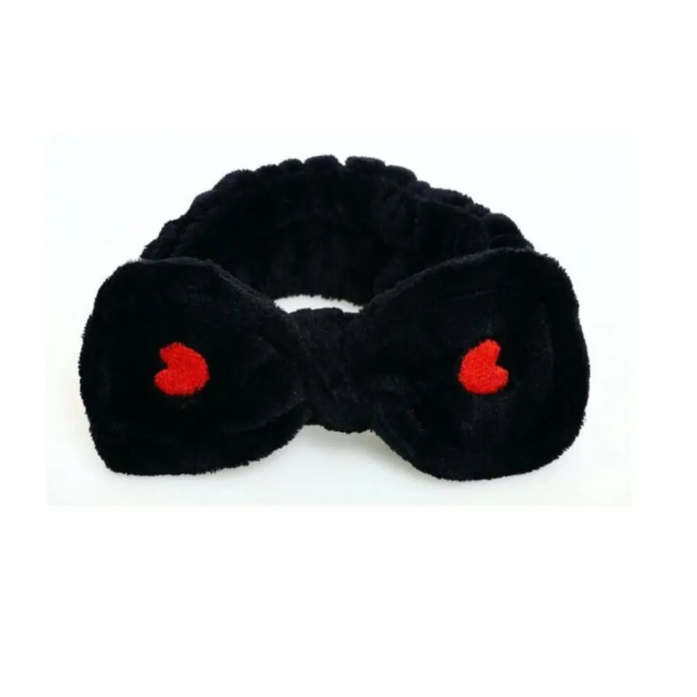 Zarine Velvet Headband – Elegance and Comfort