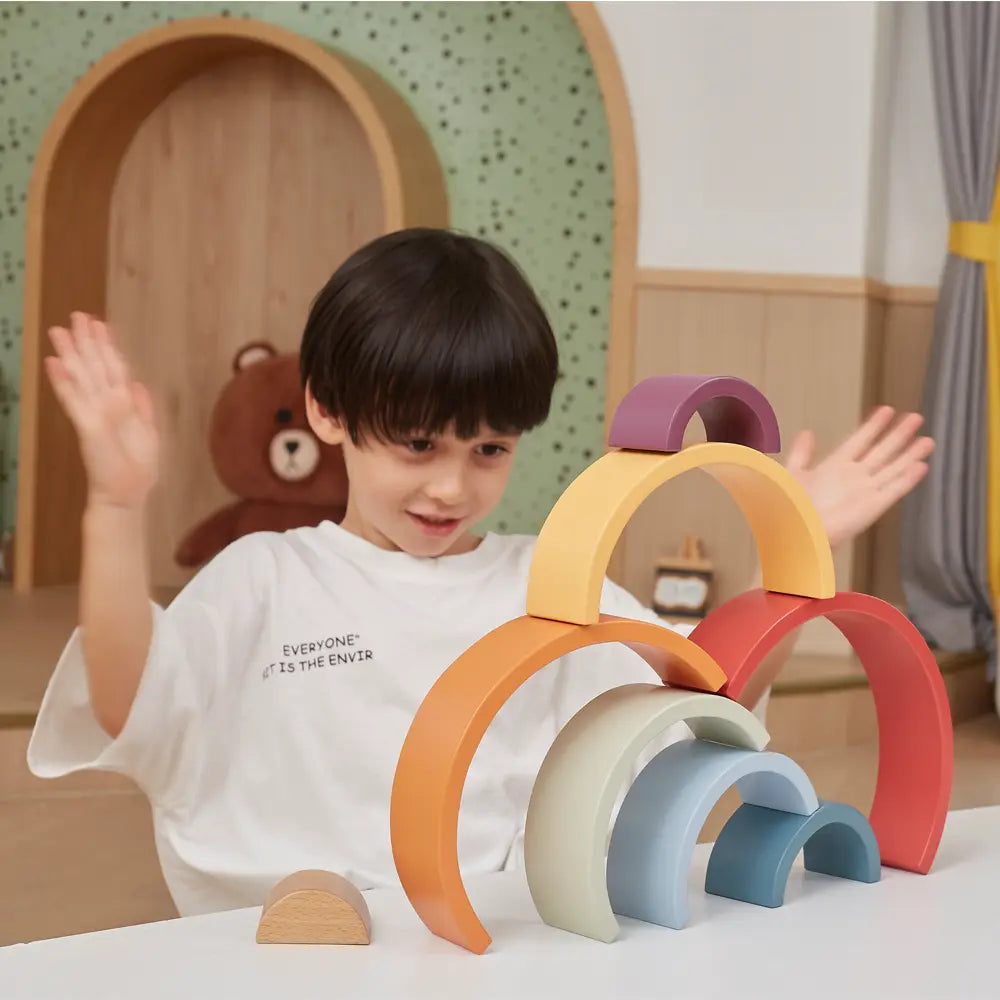 فيجا تويز  بولار بي  قوس قزح قابل للتكديس 18 شهرًا فما فوق