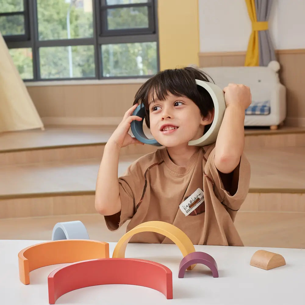 فيجا تويز  بولار بي  قوس قزح قابل للتكديس 18 شهرًا فما فوق