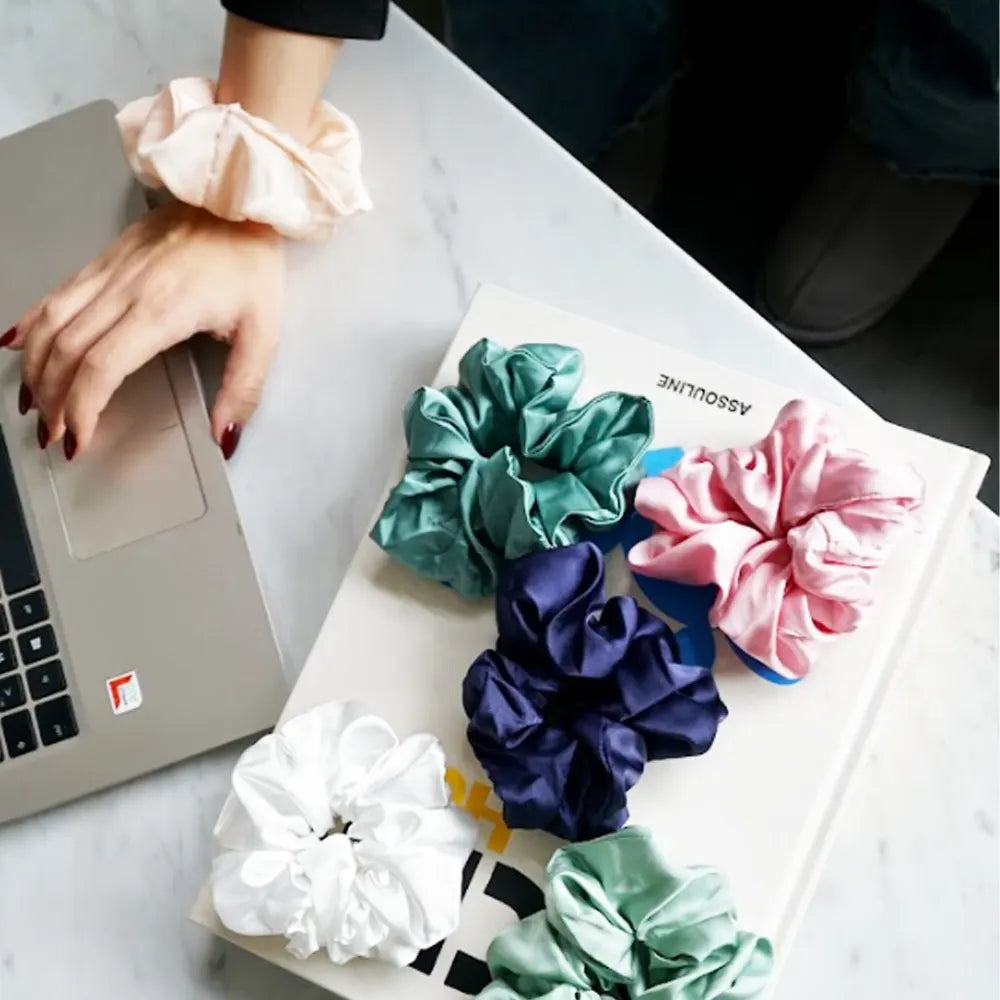 Bambidou Silk Scrunchie - Water Green