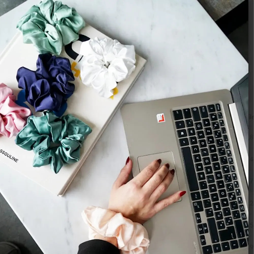 Bambidou Silk Scrunchie - Water Green