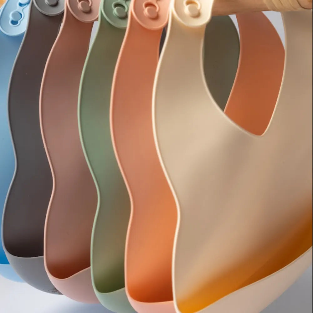 يامي مريلة سيليكون مع جيب 4 أشهر+ - زهري فاتح