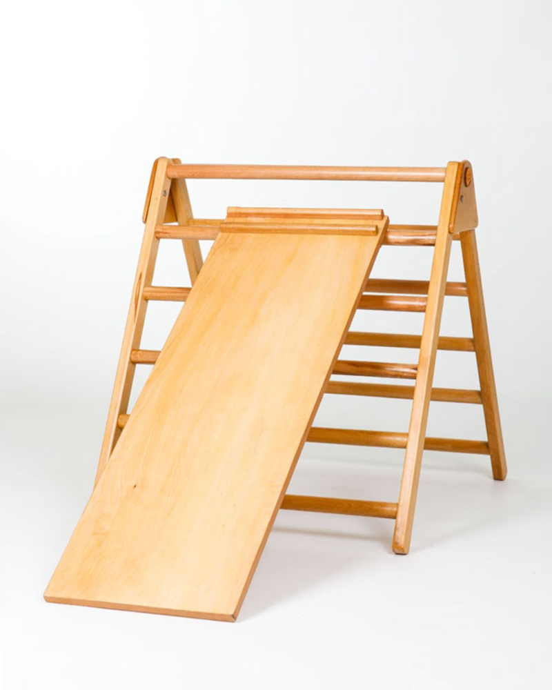 Bric à Brac Triangle Pikler