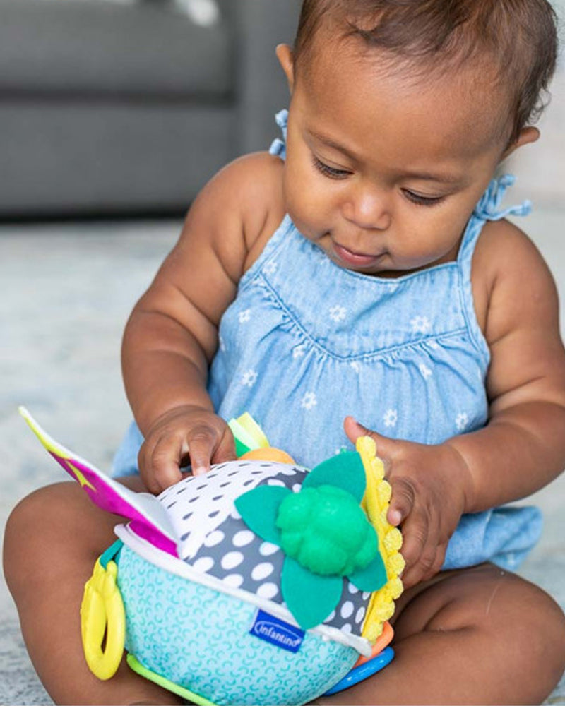 Infantino Balle d'activité sensorielle 3M+