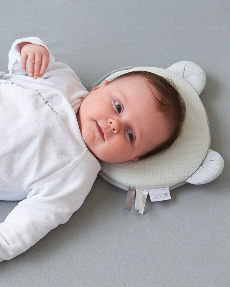 وسادة باندا صغير إير بلس أبيض من كانديد