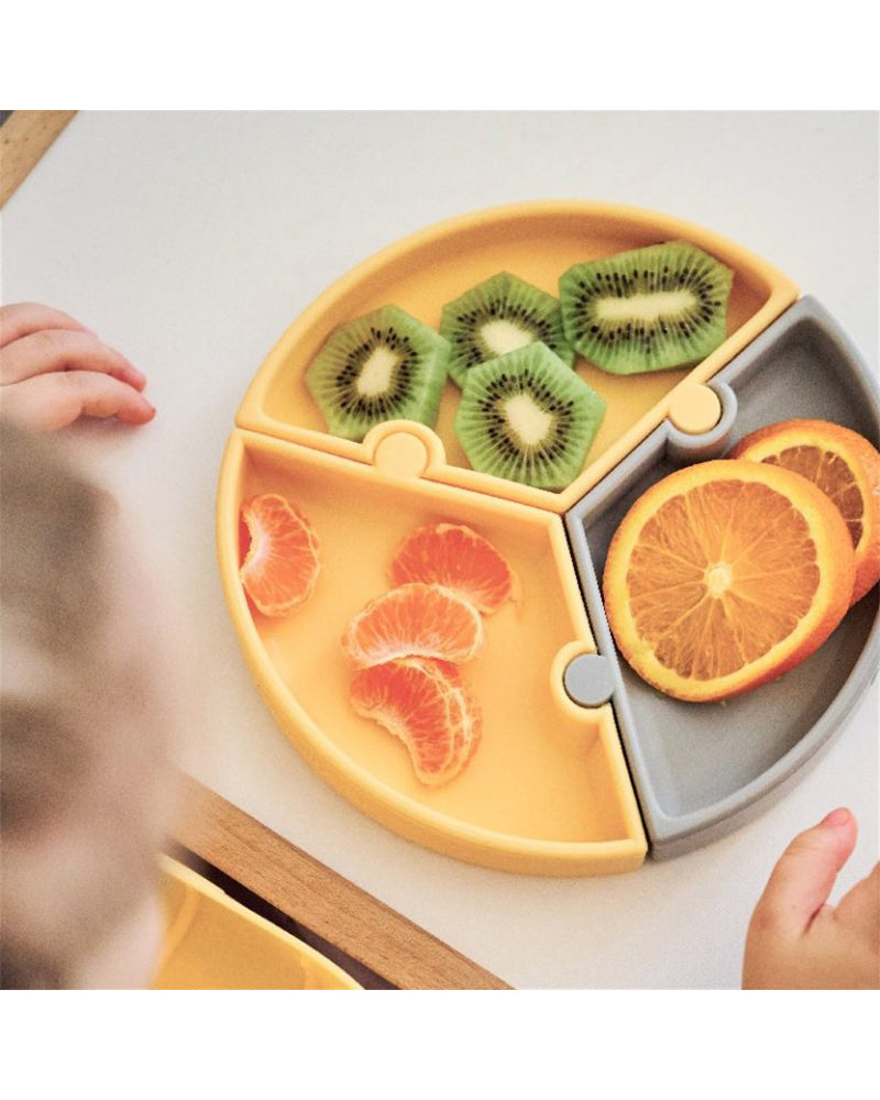 MINIKOIOI Puzzle Plate with Silicone Suction Cup – Yellow