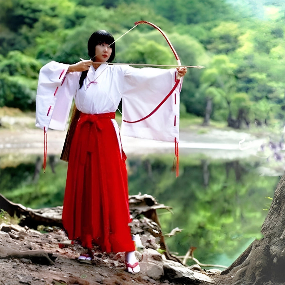 Tenue Traditionnelle Japonaise de Miko