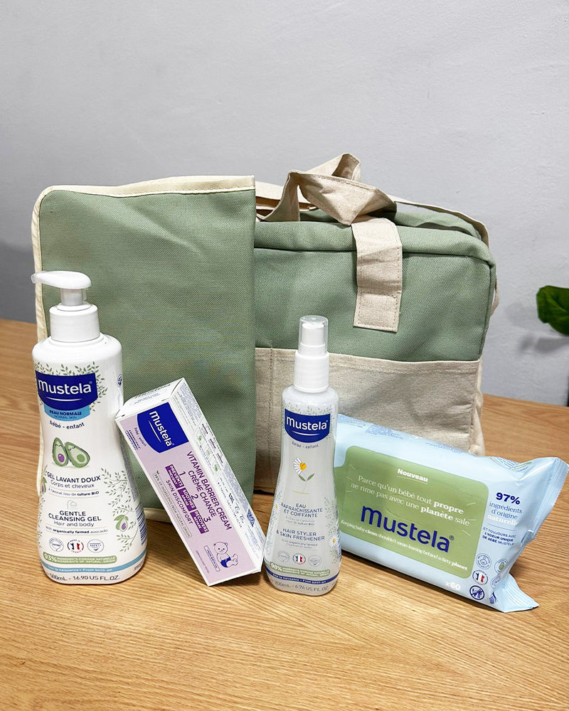 Mustela Pack Sac Maternité  Gel Lavant & Crème de Change & Eau Rafraichissante & Lingette