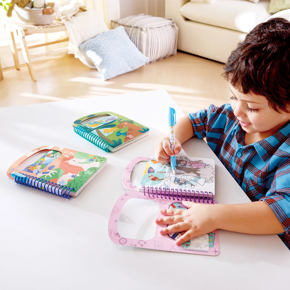 Hape Livre Dessine à l'Eau 3-6A - Dinosaure
