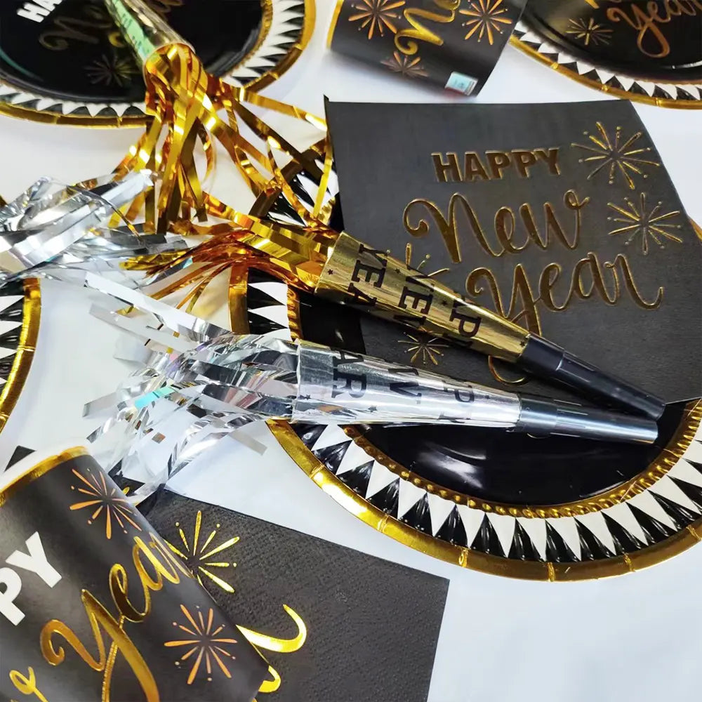 Pack de 4 sifflets de fête Happy New Year 18 cm - vue 2