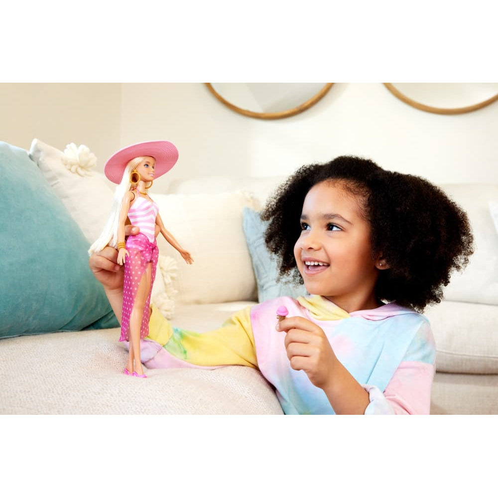Mattel Barbie à la Plage Poupée et Accessoires – 3A+