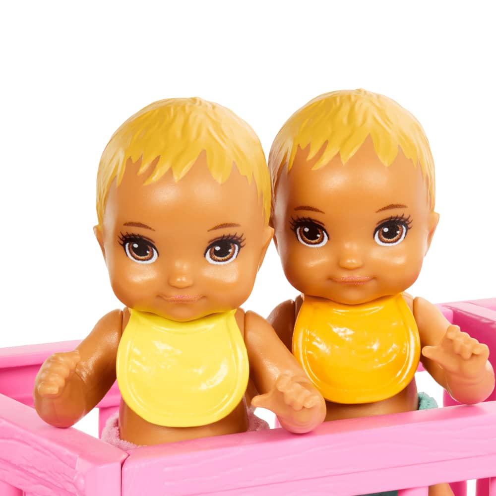 Mattel Barbie La Chambre des Jumeaux Coffret Skipper, Bébés et Accessoires – 3A+