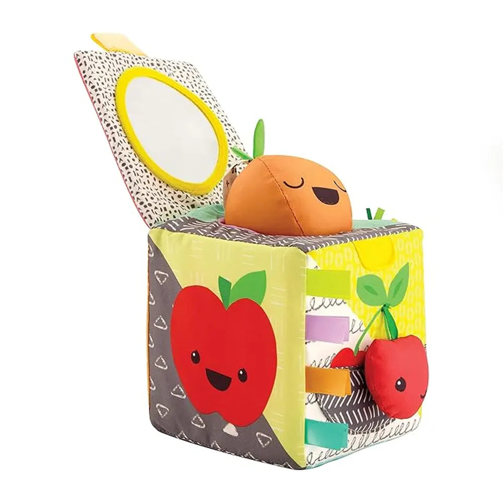 Infantino Cube de Découverte Sensoriel Peek & Seek – 3M+
