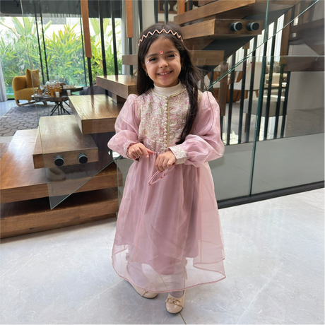 Mami Cami Caftan Robe en Broche de Soie et Organza avec Ceinture