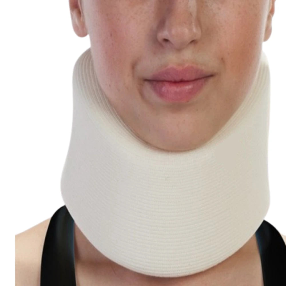 Annafix collier cervical en mousse blanc, taille L (REF-001), porté