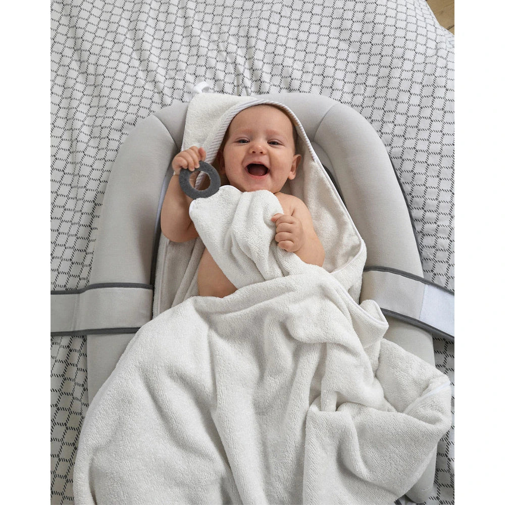 Cape De Bain XL Avec Anneau De Dentition Dry'n Play Doomoo - Blanc