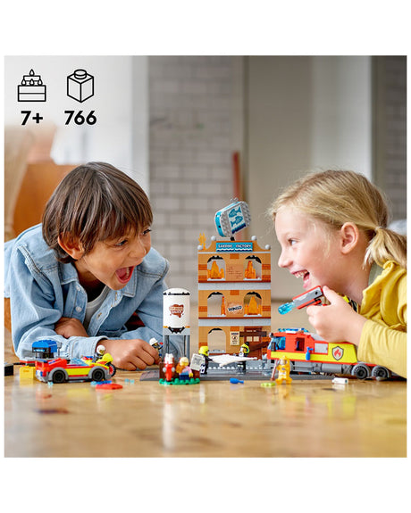 Lego City Pompiers - La Brigade Des Pompiers- 766 pièces 7A+